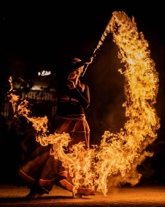 Spectacle enflammé -  SYR  et chamallows grillés