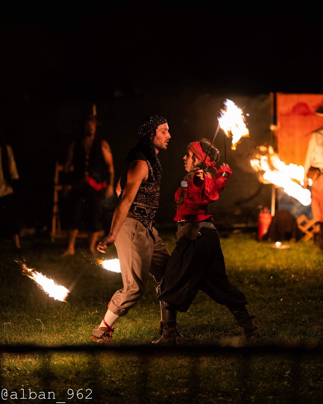 Spectacle enflammé - prohibi'swing et chamallow grillés